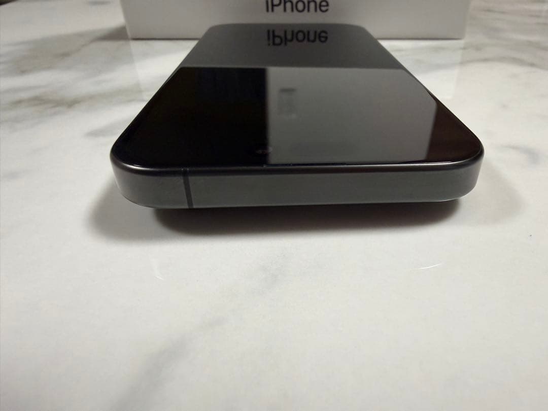 iPhone 15 Pro ブラックチタニウム 1TB 中古
