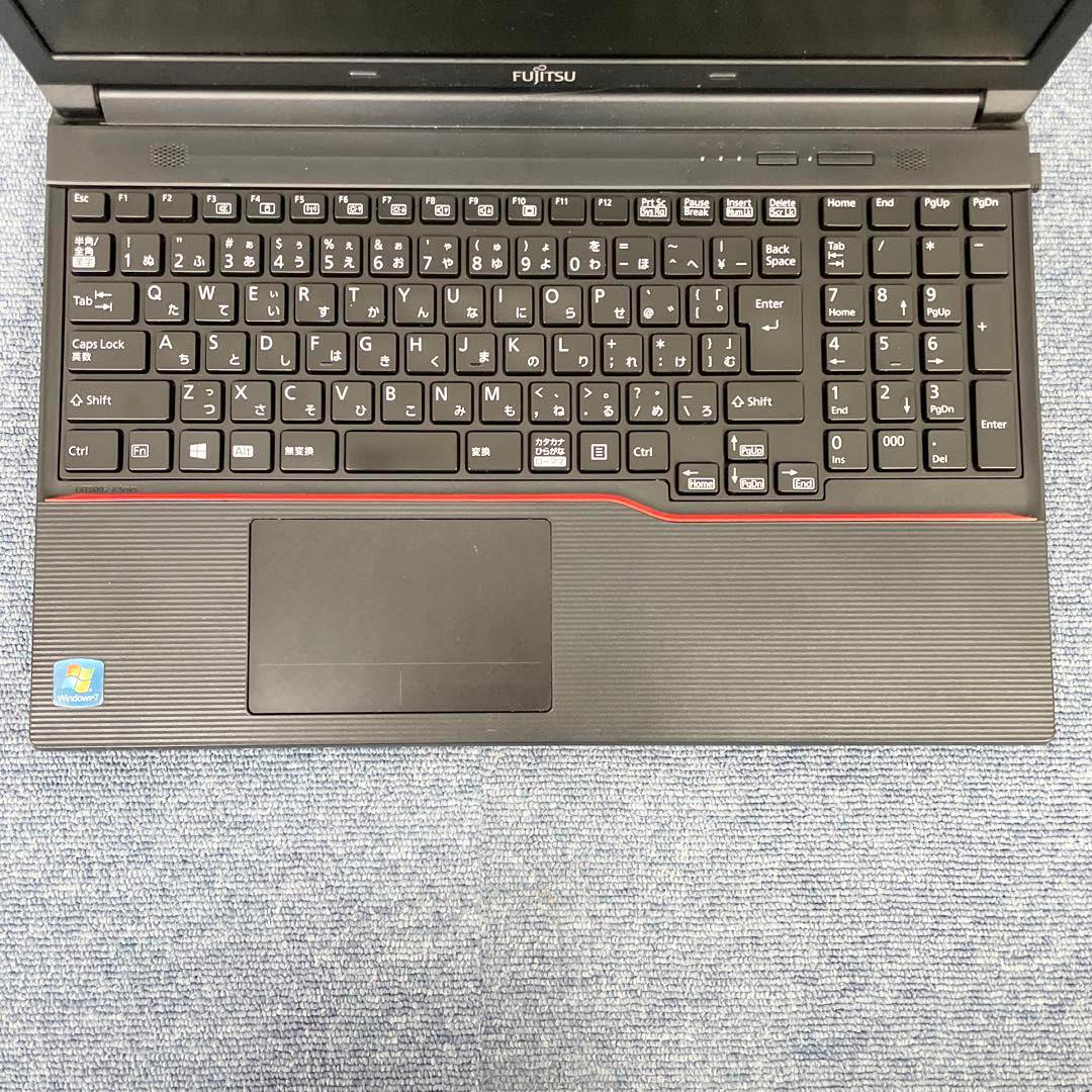 富士通　ノートパソコン　Windows11オフィス付き　爆速SSD　初期設定済み