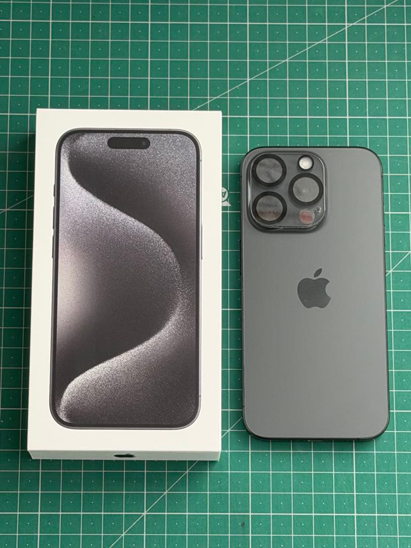 Apple iPhone 15pro 本体 512GB 黒　フィルム ケース付