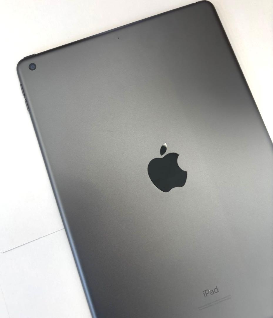❸ 美品　iPad 第8世代★ 32G グレー