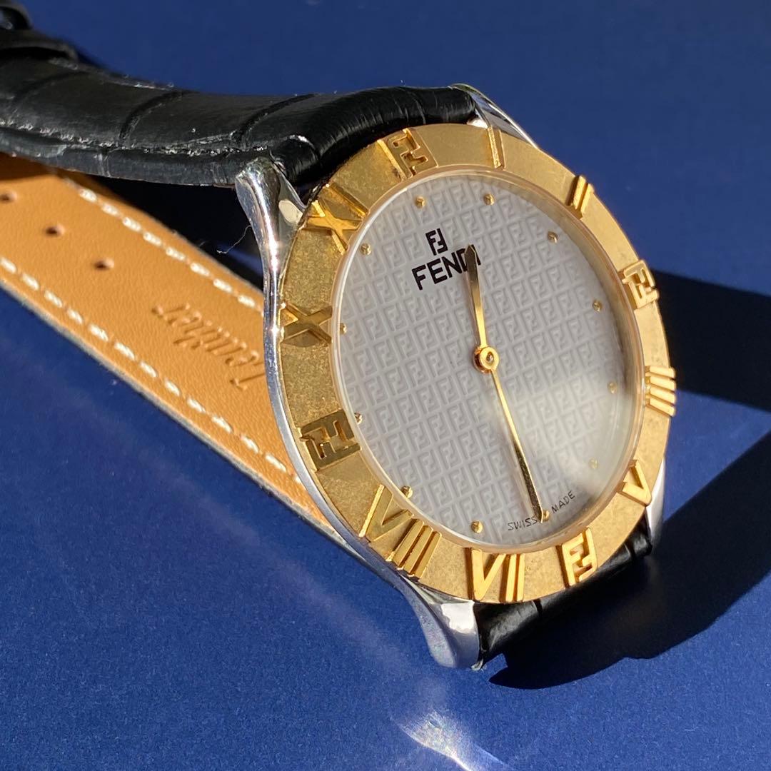 FENDI ローマ数字インデックス 時計