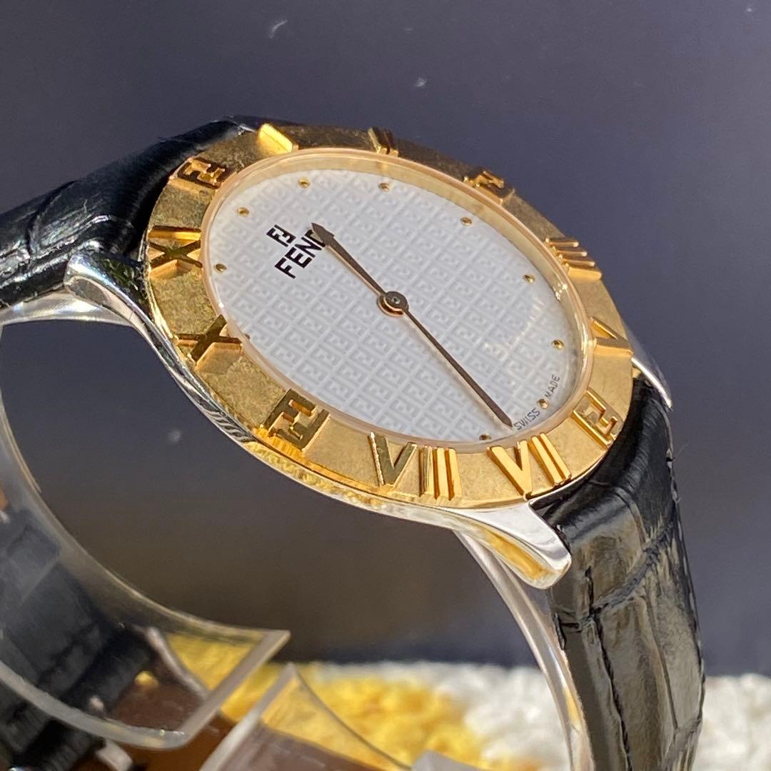FENDI ローマ数字インデックス 時計