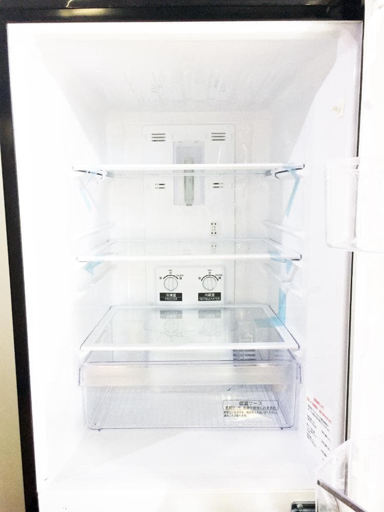 30日迄！送料無料★三菱 146L 冷蔵庫【MR-P15C-B】