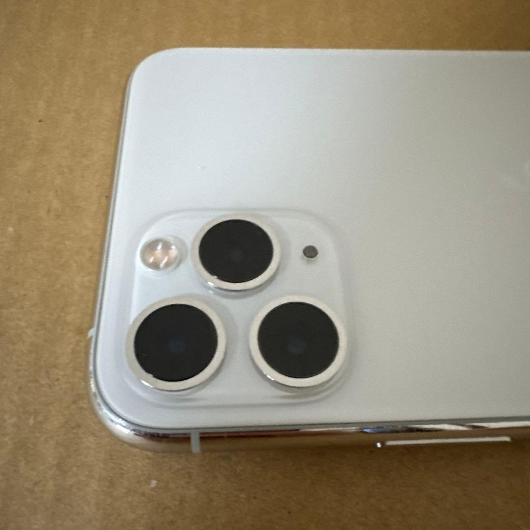 iPhone 11 Pro 64GB (画面割れあり)