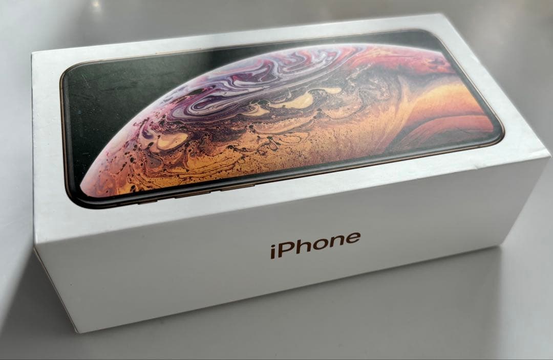 Apple iPhone XS ゴールド256GB 本体　(SIMロックなし)