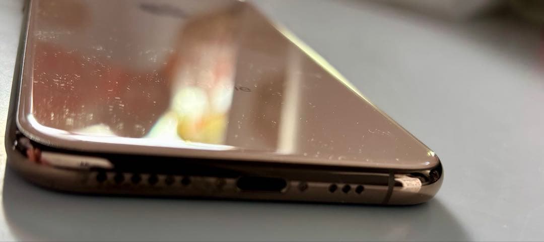 Apple iPhone XS ゴールド256GB 本体　(SIMロックなし)