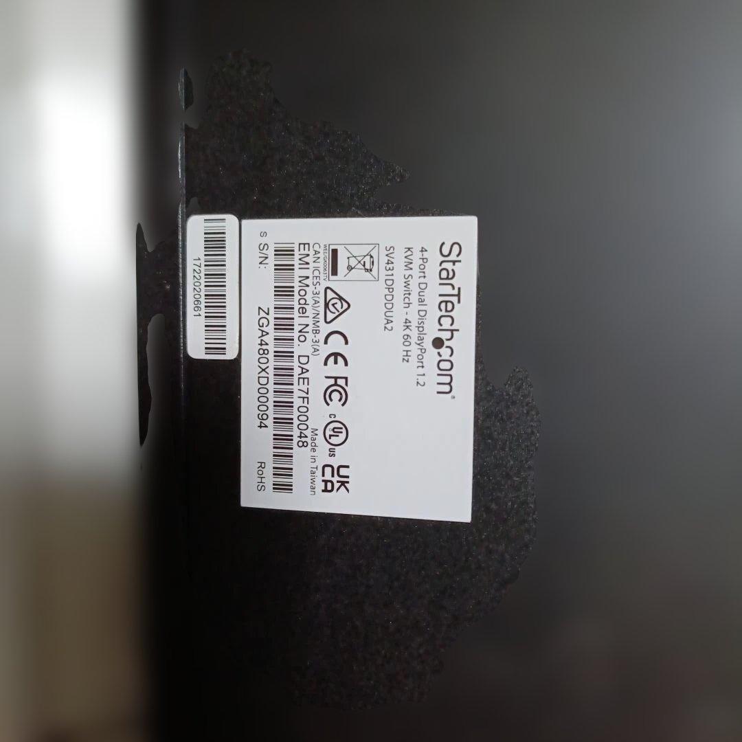 未使用使用品　StarTech.com 4-Port KVM Switch