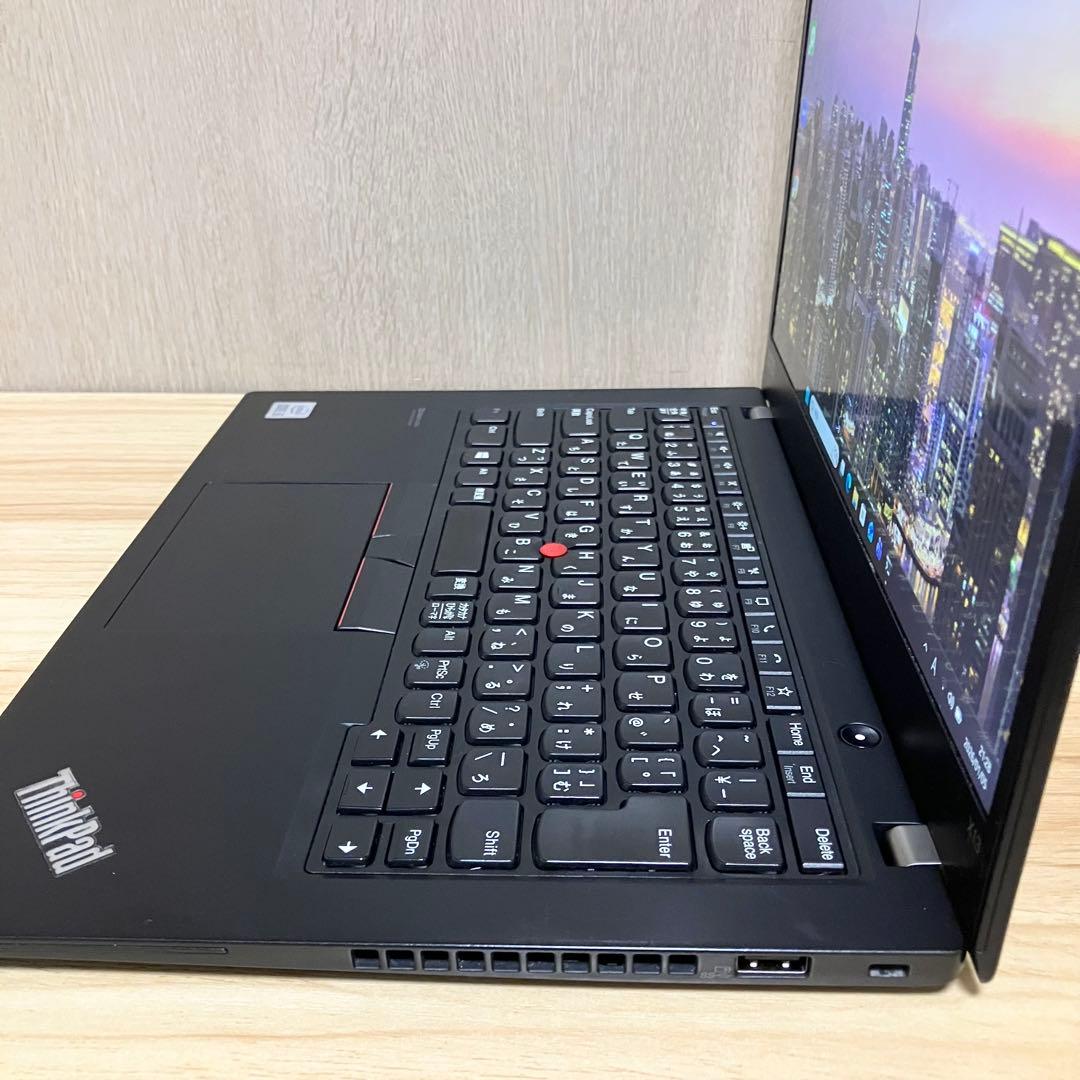 第10世代！Lenovo ThinkPad X13 i5 Windows11搭載