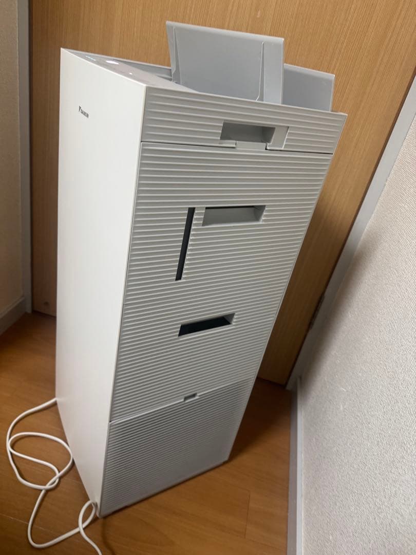 DAIKIN ダイキン　加湿空気清浄機　MCK70Y-W 2022年製