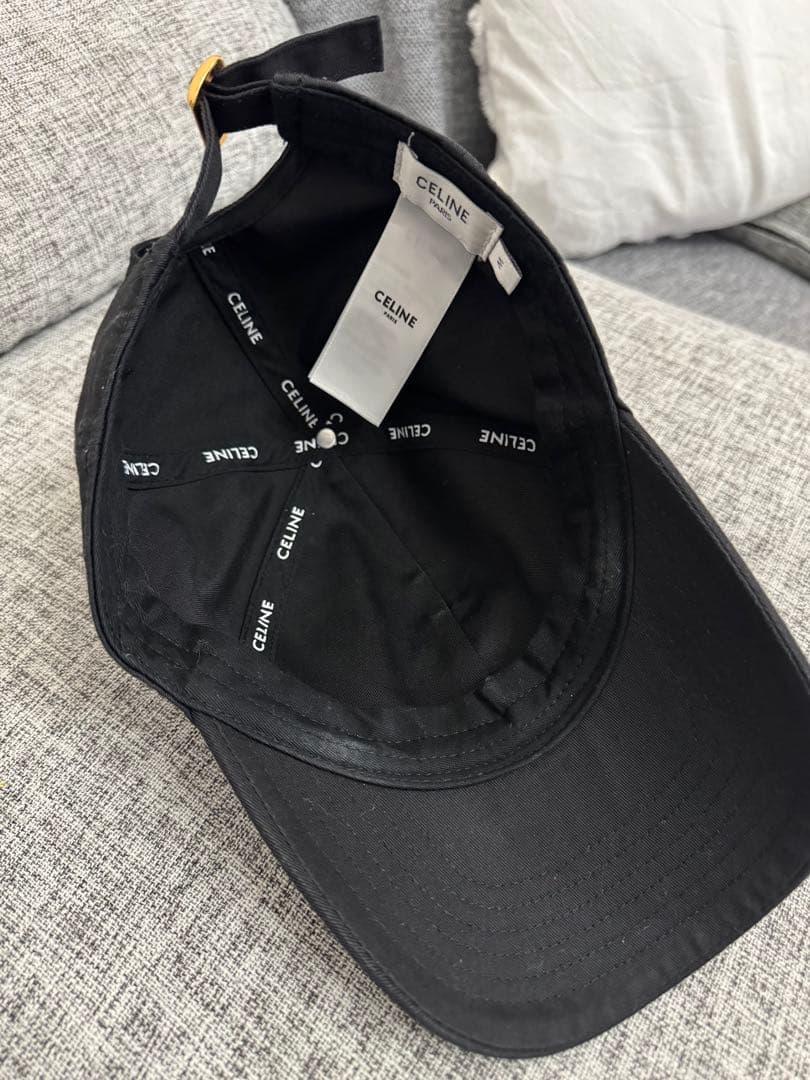 CELINE 黒 キャップ Mサイズ