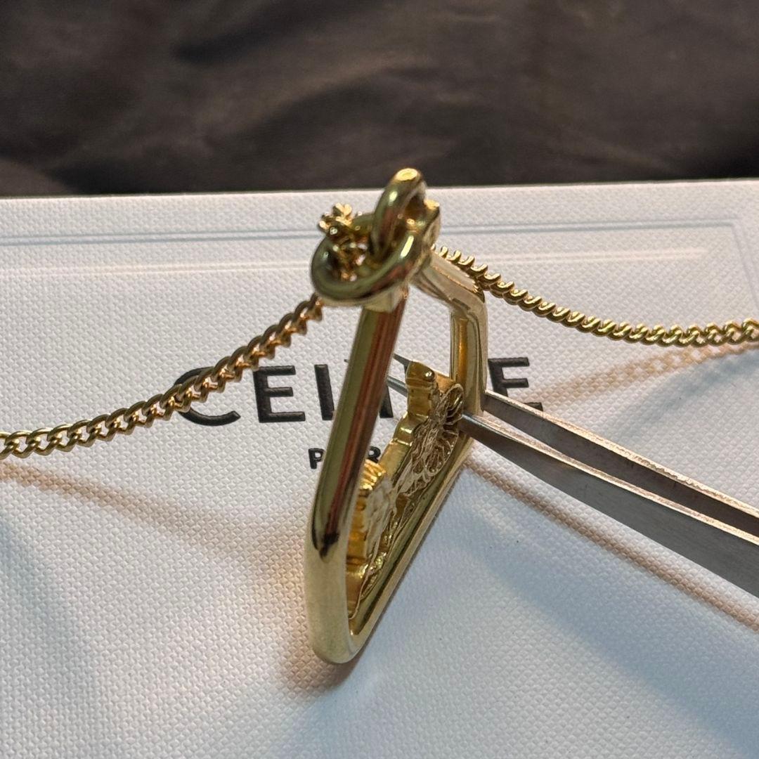 【極美品】CELINE セリーヌ 馬車ロゴ チャーム&ネックレス ゴールド