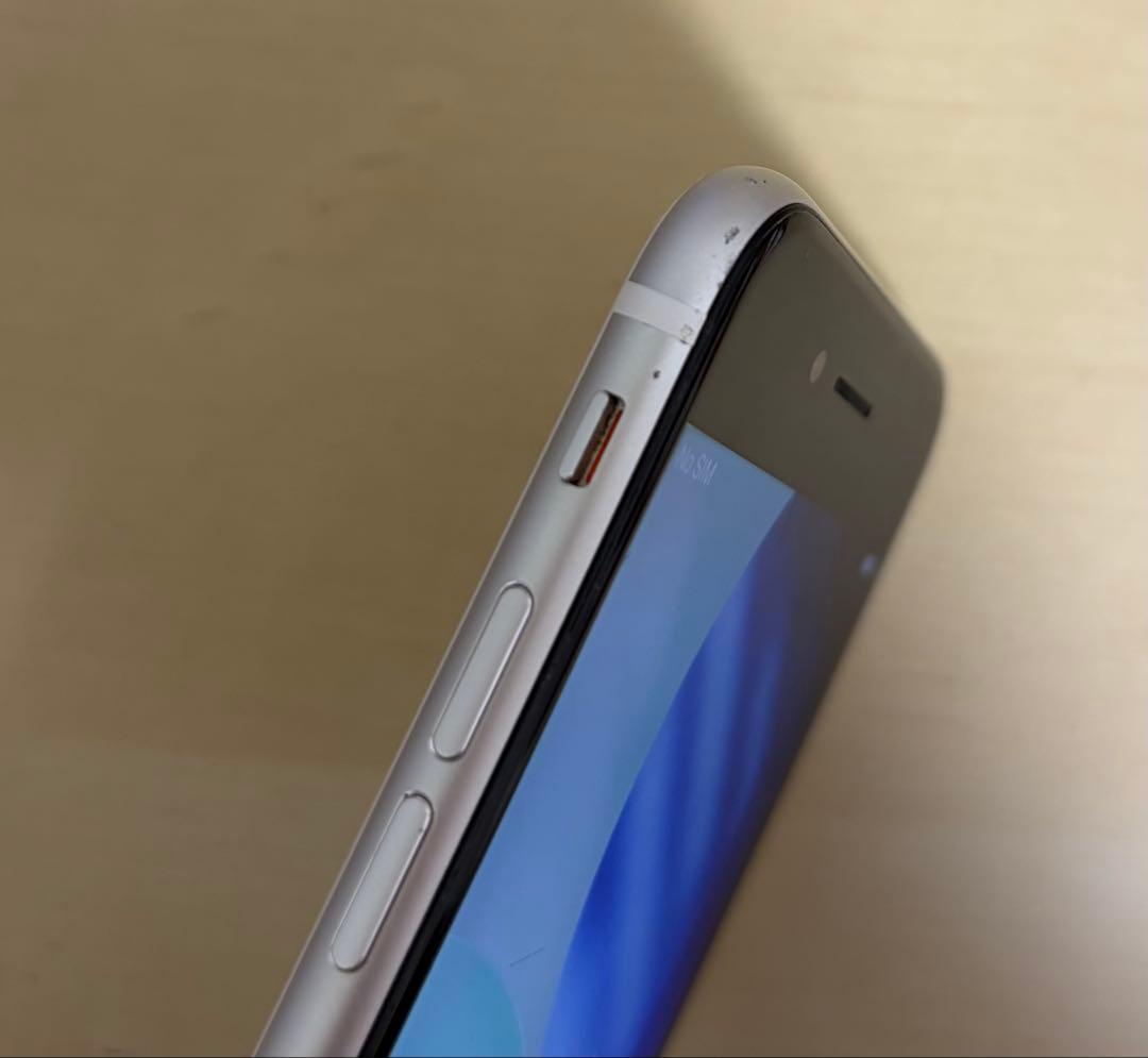 iPhone SE 第2世代 64GB 右下画面割れあり ホワイト