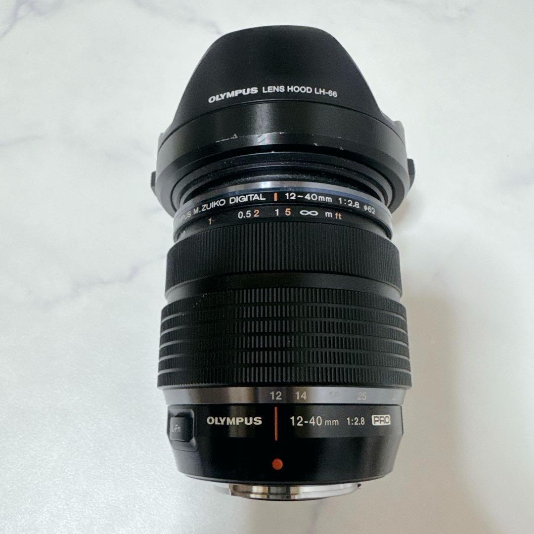 OLYMPUS OM-D E-M5 12-40mm レンズキット