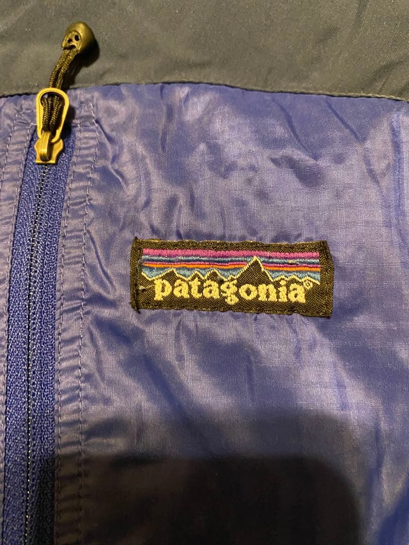 週末限定　希少なXSサイズ　パタゴニア ダウンパーカ　ダークブルー　フィッツロイ
