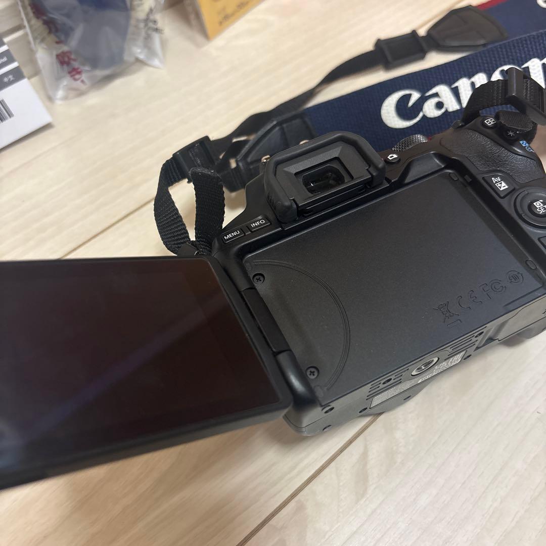 デジタル一眼レフカメラ☆canon kiss x10望遠レンズセット