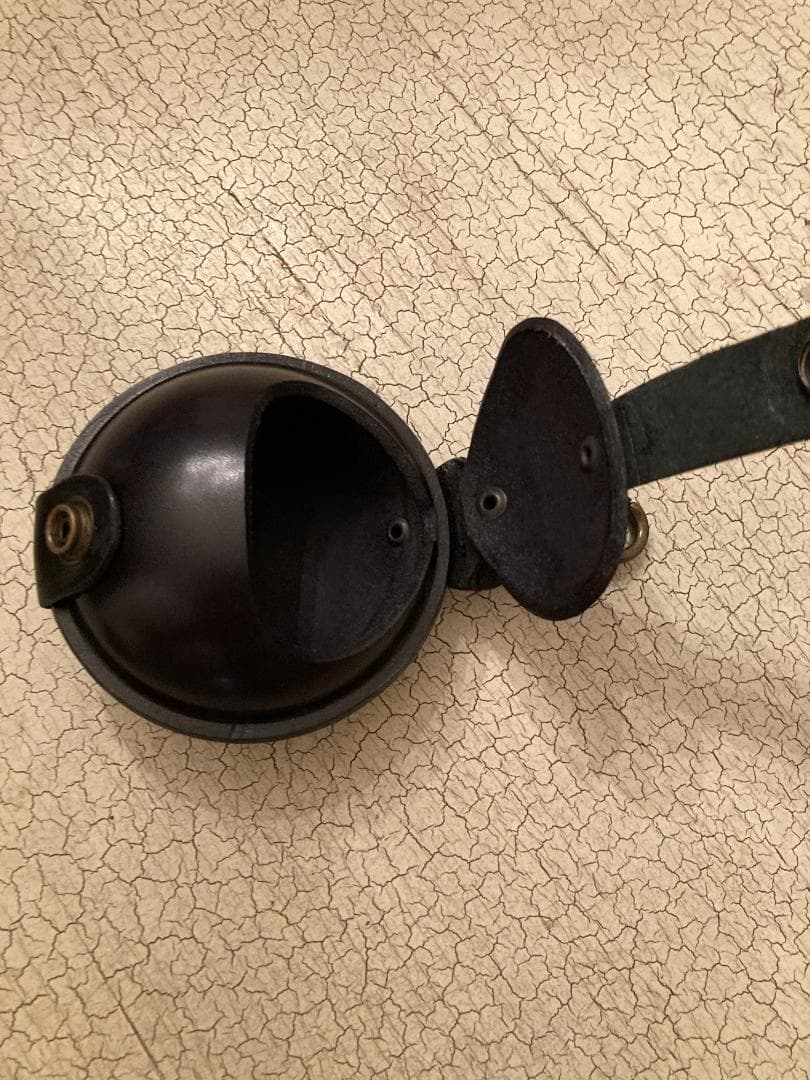 革製ケース大小ペアで・灰皿ケース・クランプマルチケース　ハンガリー製