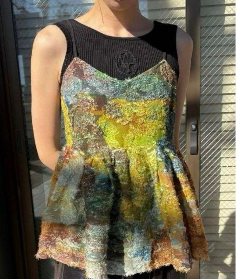 【未使用】　MEDI RACHEL FLUFFY ART CAMISOLE