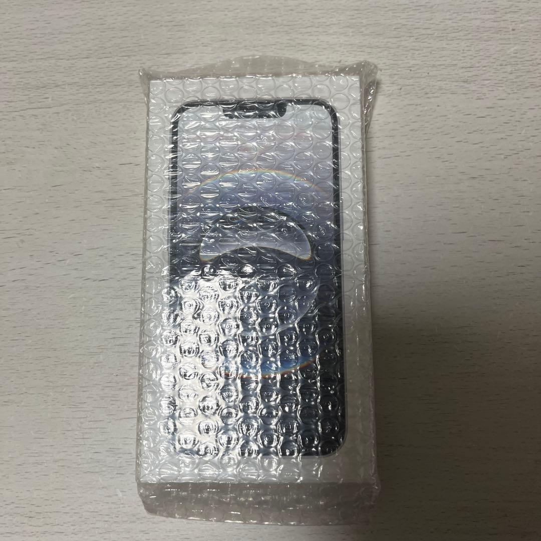 iPhone 16e 本体　新品未開封