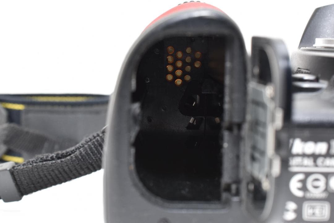 超美品 NIKON ニコン D200 デジタル ボディ H008