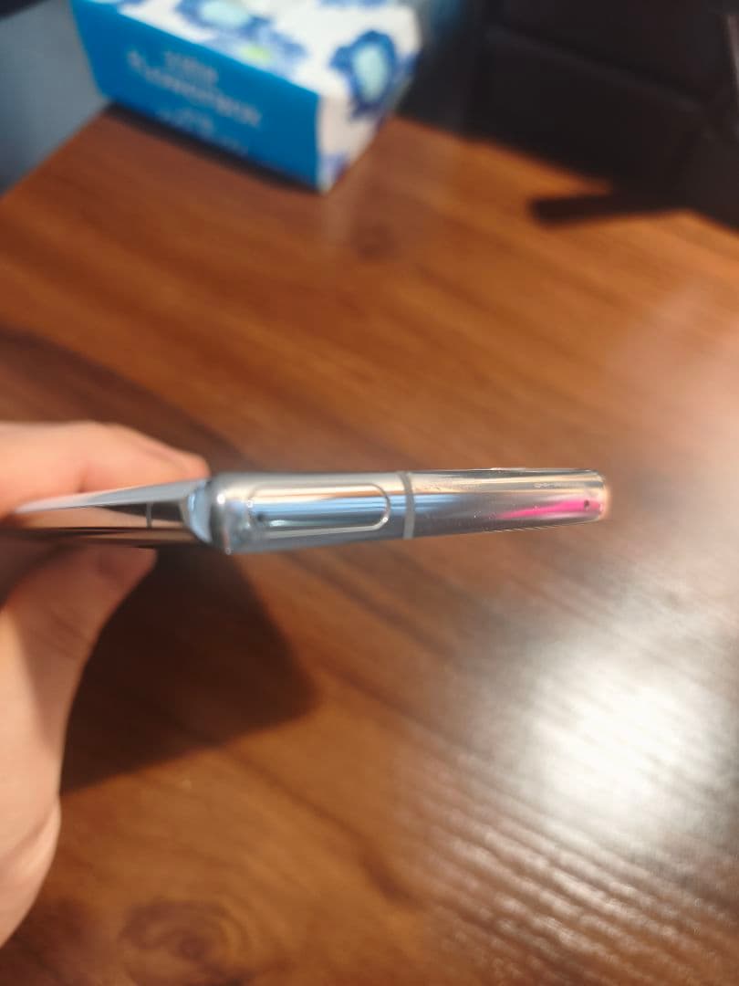 arrows NX9 F-52A ホワイト 128GB