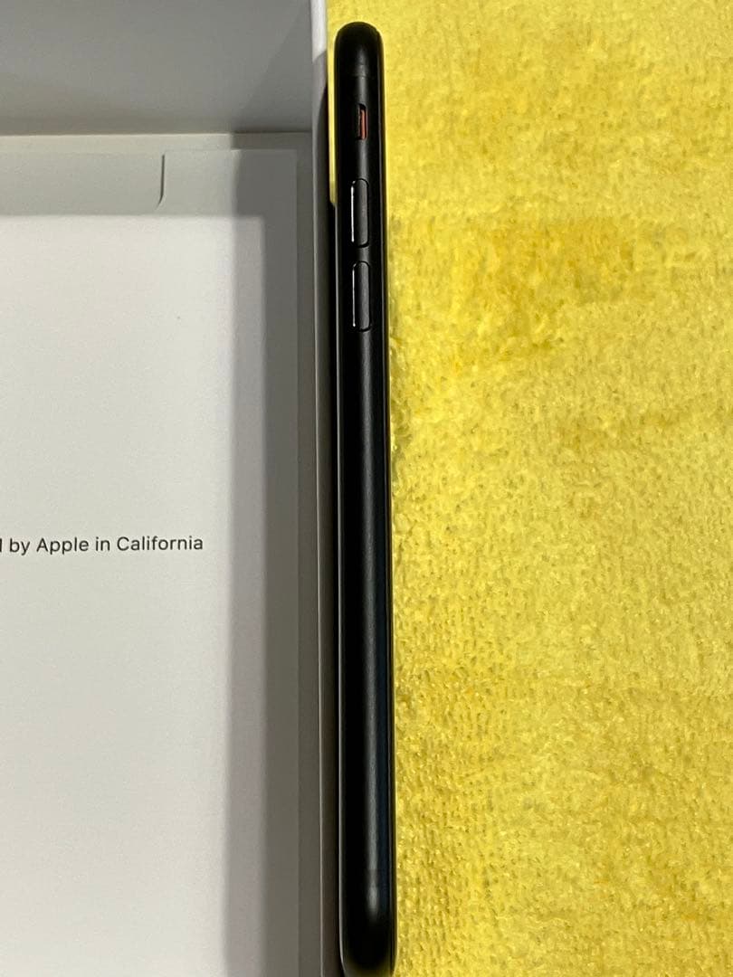 iPhone SE (第2世代) ブラック 箱付き