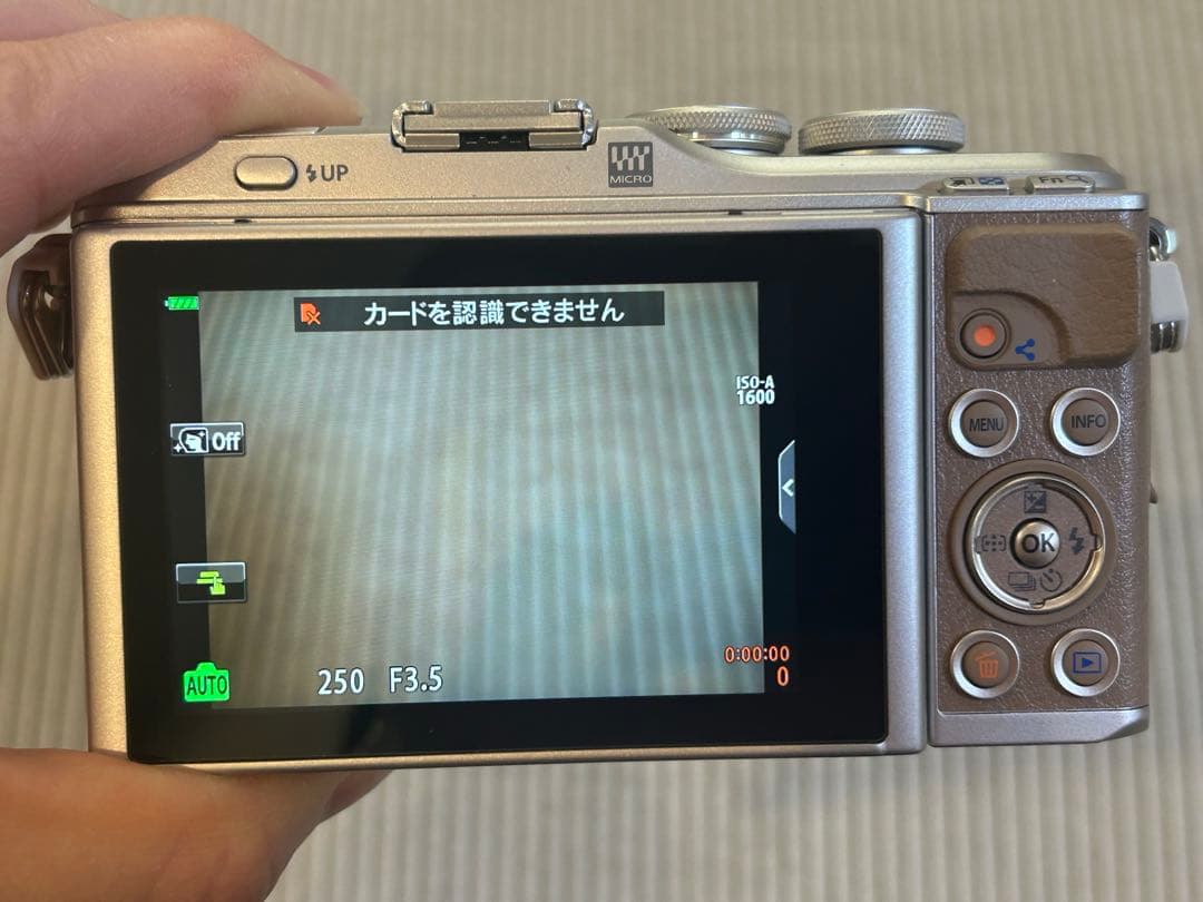 デジタルカメラ OLYMPUS PEN E-PL10