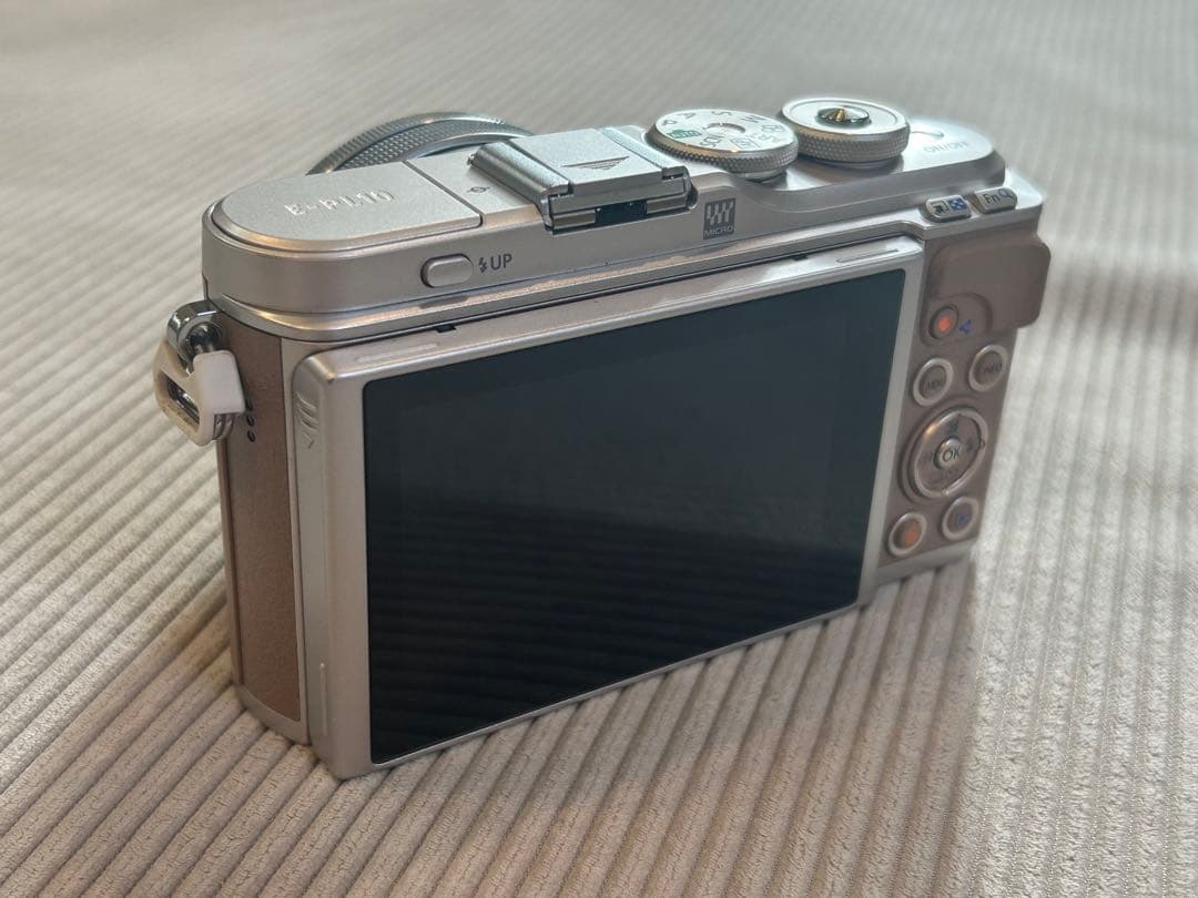 デジタルカメラ OLYMPUS PEN E-PL10