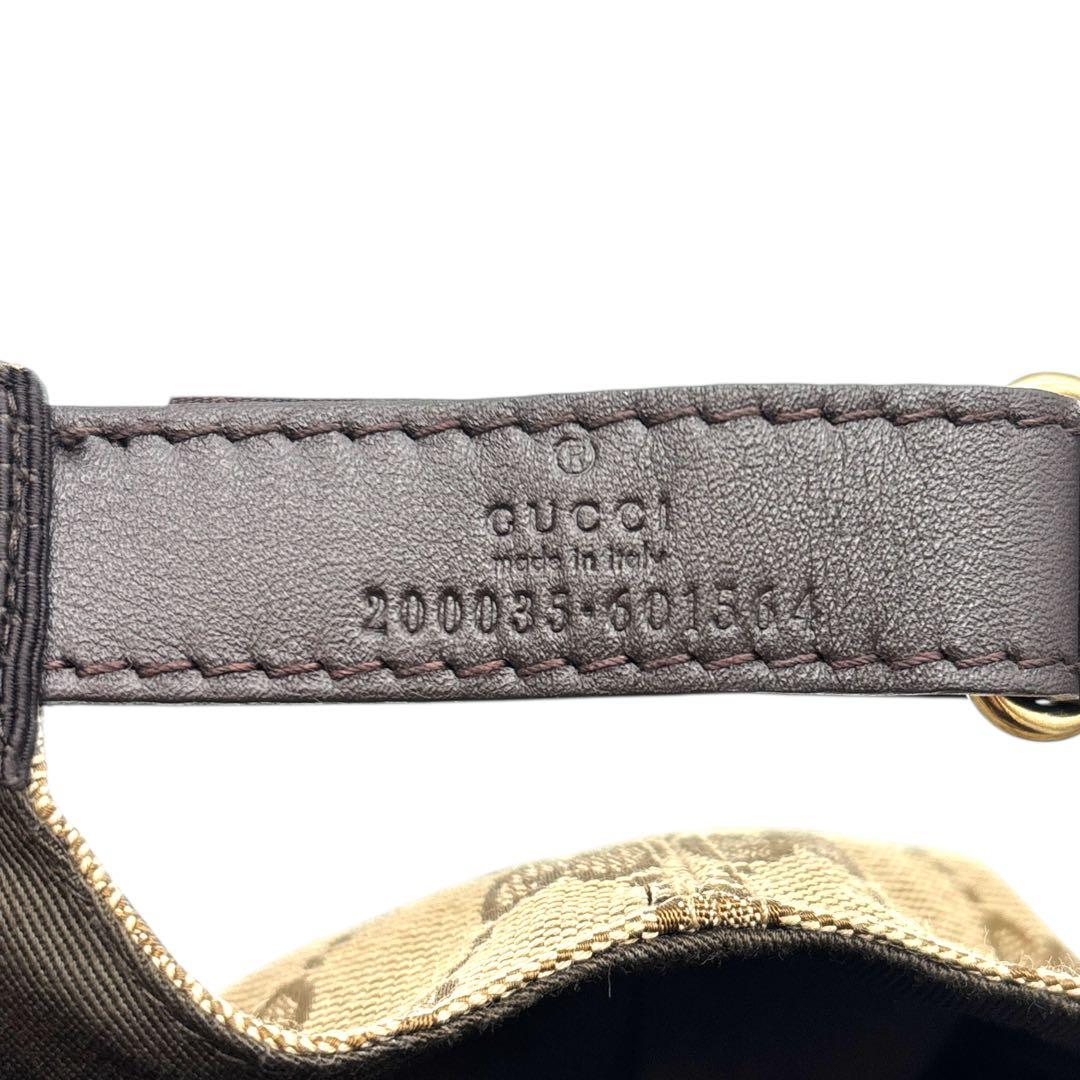 【美品】GUCCI グッチ ベースボールキャップ GG シェリーライン パターン