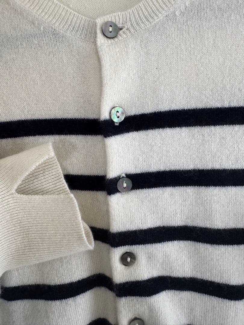 GALERIE VIE スコットランドカシミヤ クルーネックカーディガン