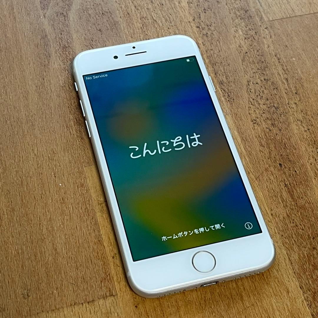 Apple iPhone8 64GB シルバー 本体