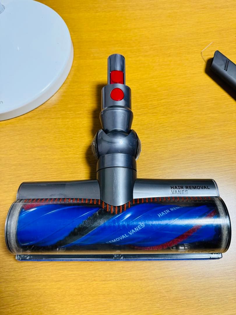 中古品 ダイソン SV19 コードレスクリーナー スタンド(小)付き [34]