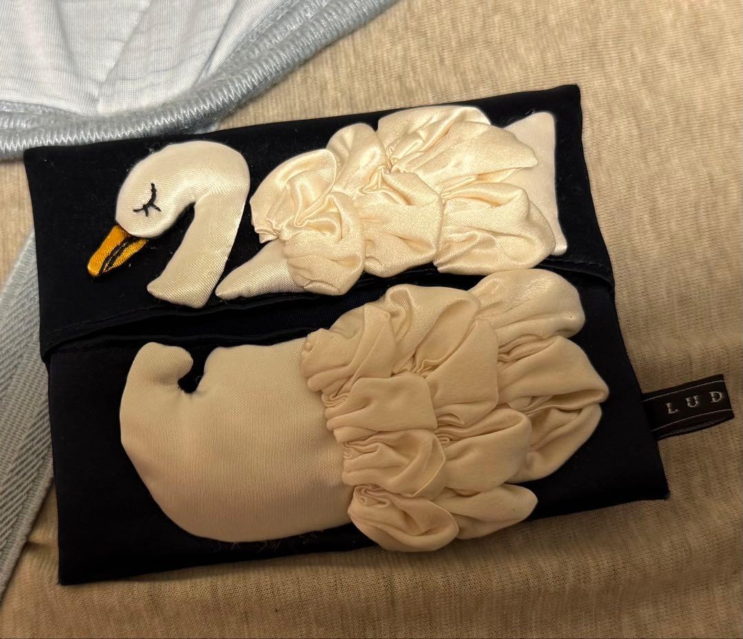 ラドロー　LUDLOW スワン　ティッシュカバー　ティッシュケース