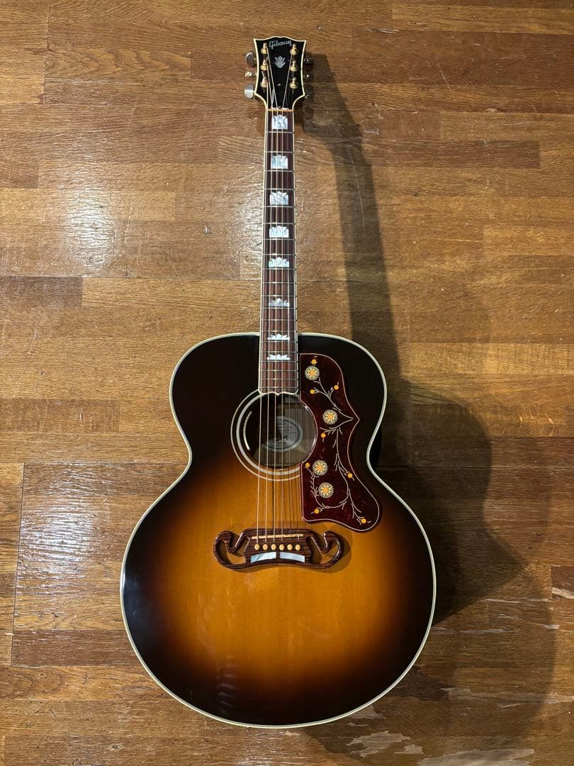 ぺぺ Gibson SJ-200 2015