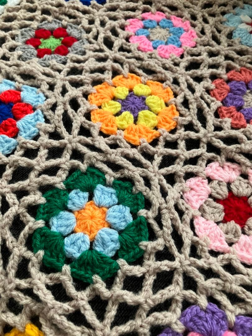 ベッドカバー　ソファーカバー　マルチカバー　手編み　ハンドメイド　モチーフ編み