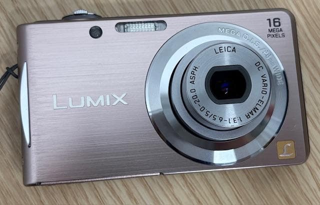 【動作確認済】Panasonic LUMIX DMC-FH5 デジカメ ピンク