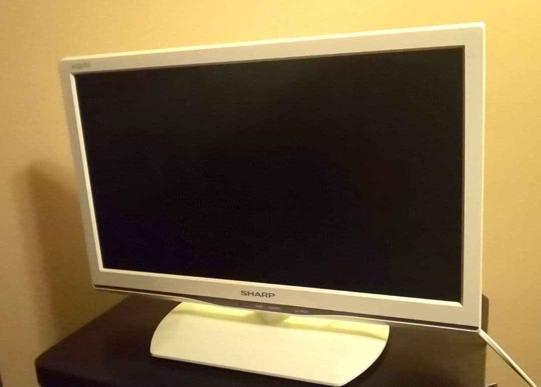 SHARP AQUOS ホワイトテレビ 本体・リモコン