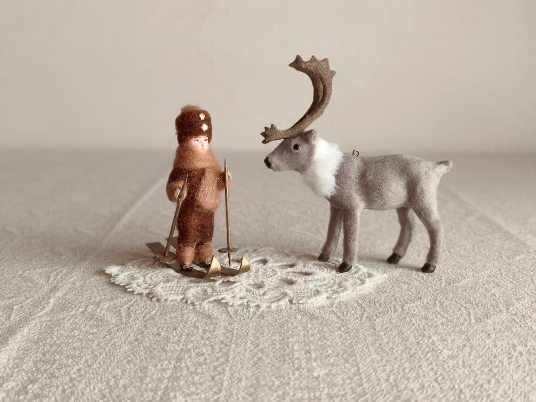 【まーちゃんさま】ornament ❀ * グレーのステキなトナカイさん