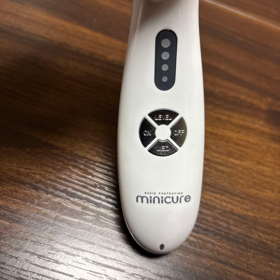 美品　美顔器　ミニキュア