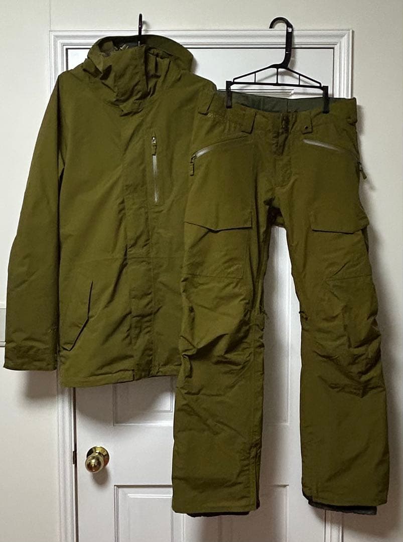 シ*ウ様 Burton GORE-TEX 上下セット MB GORE RADIA