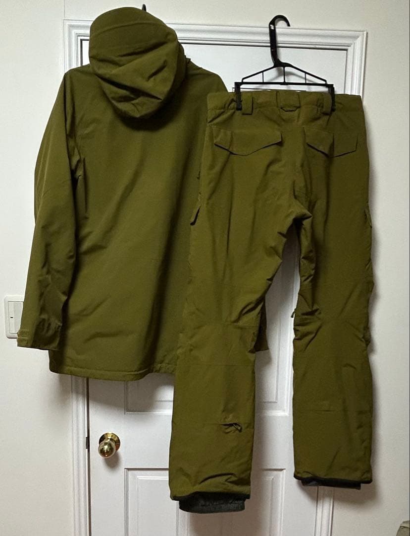 シ*ウ様 Burton GORE-TEX 上下セット MB GORE RADIA