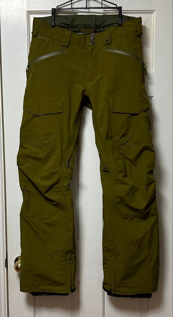 シ*ウ様 Burton GORE-TEX 上下セット MB GORE RADIA