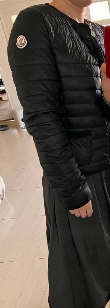 Moncler モンクレール　希少リバーシブルライトダウン　黒X水玉　ノーカラー