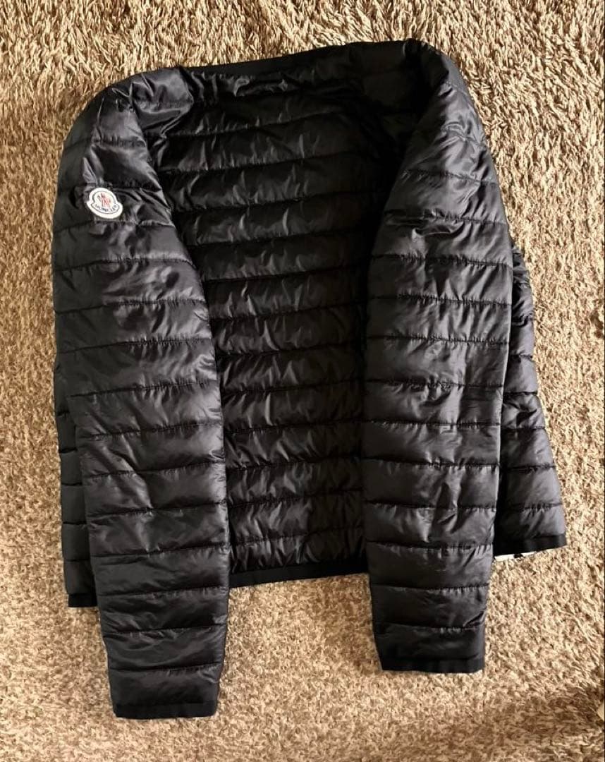 Moncler モンクレール　希少リバーシブルライトダウン　黒X水玉　ノーカラー