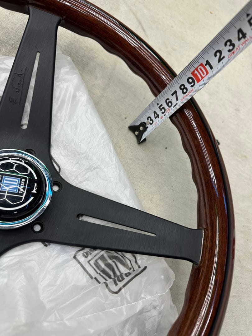 極美品　NARDI クラシックライン　ステアリング