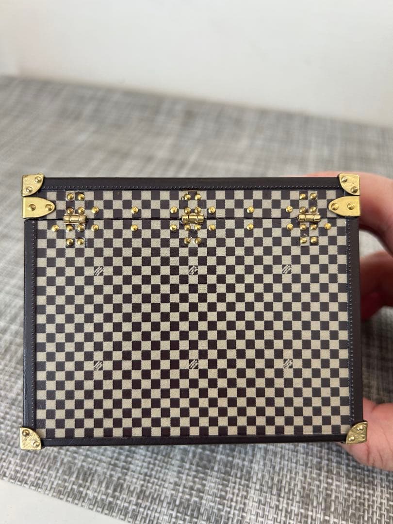 希少　LOUIS VUITTON VIP顧客ノベルティダミエ小物入れ　箱無し