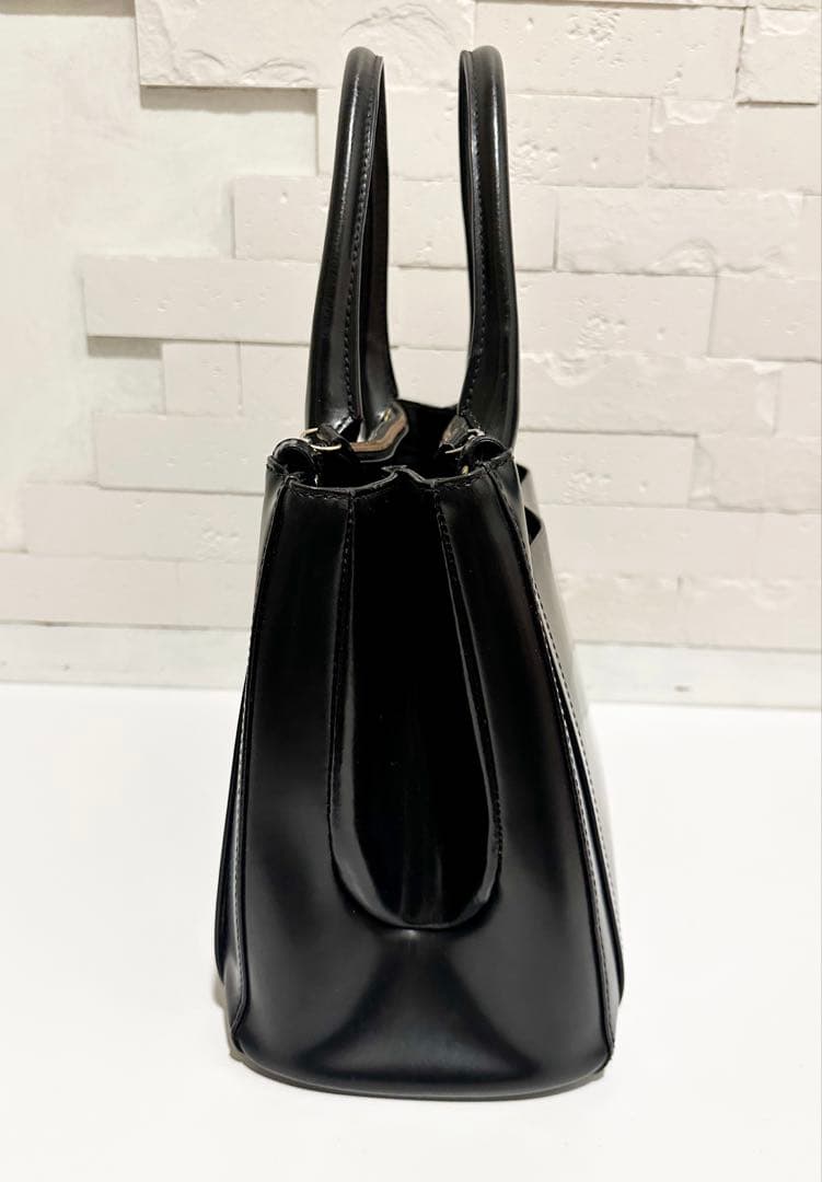 PELLICO ペリーコ　レザーバッグ　ブラック