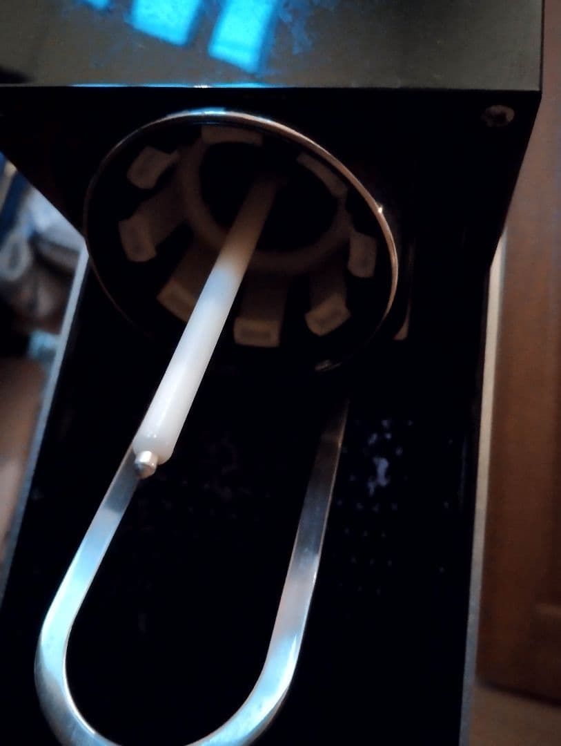 SodaStream 炭酸水メーカー 本体+ボトル2本、新品ボンベ1本