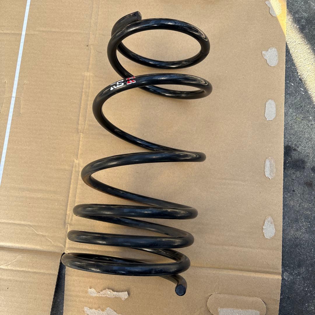 z12キューブ　ダウンサス