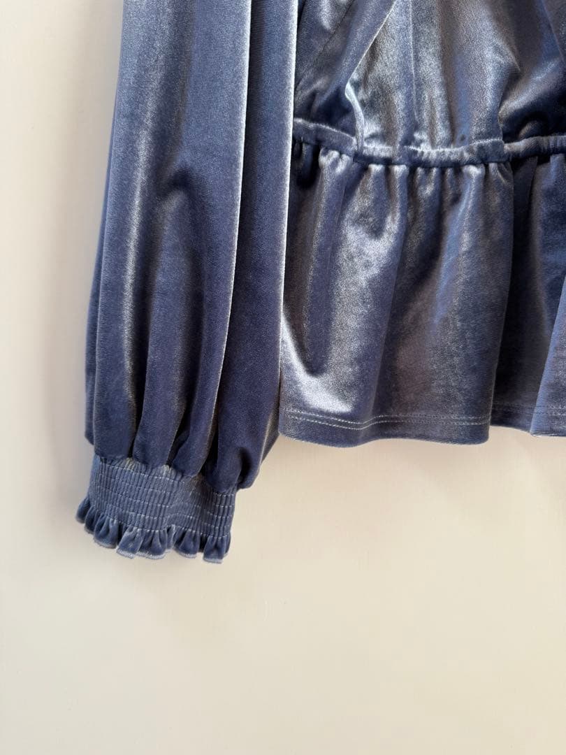 00s カシュクール バルーンスリーブベロアトップス スカイブルー hooked