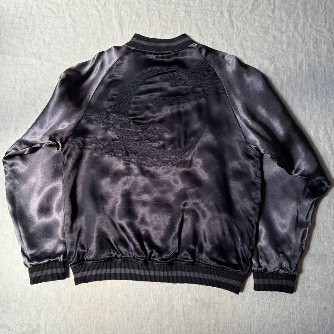 絡繰魂 URUSHI 漆黒 龍 三日月 刺繍 ブラック リバーシブル スカジャン